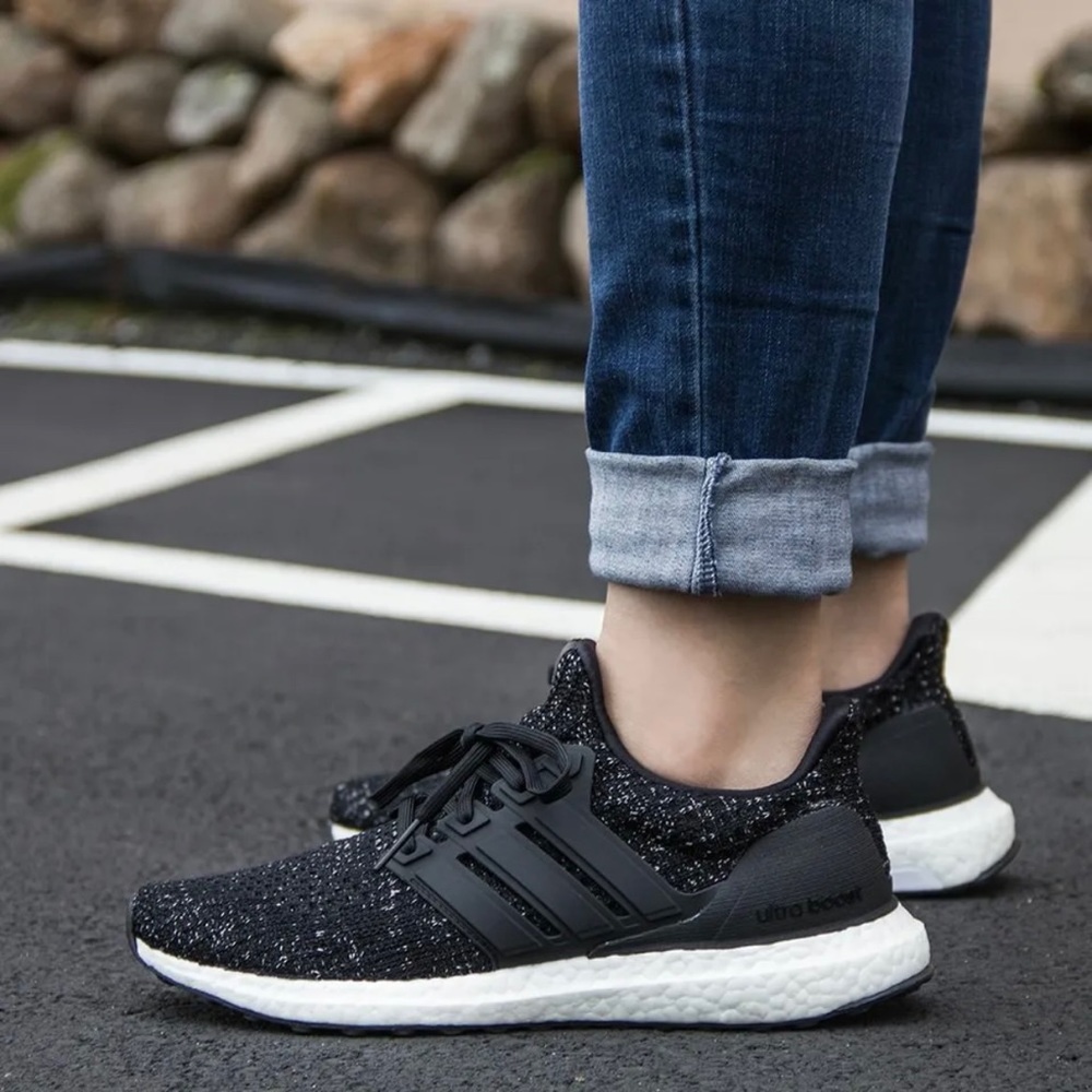 ADIDAS ULTRABOOST BLACK SPECKLE CLOUD WHITE